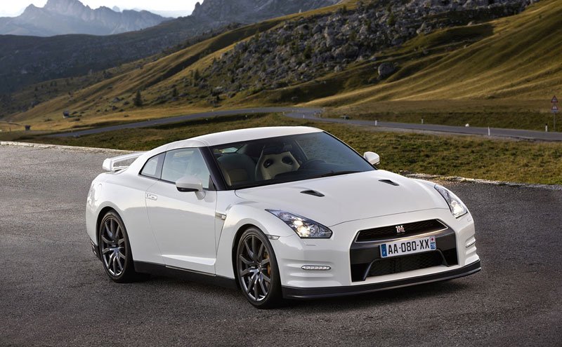 Nissan GT-R