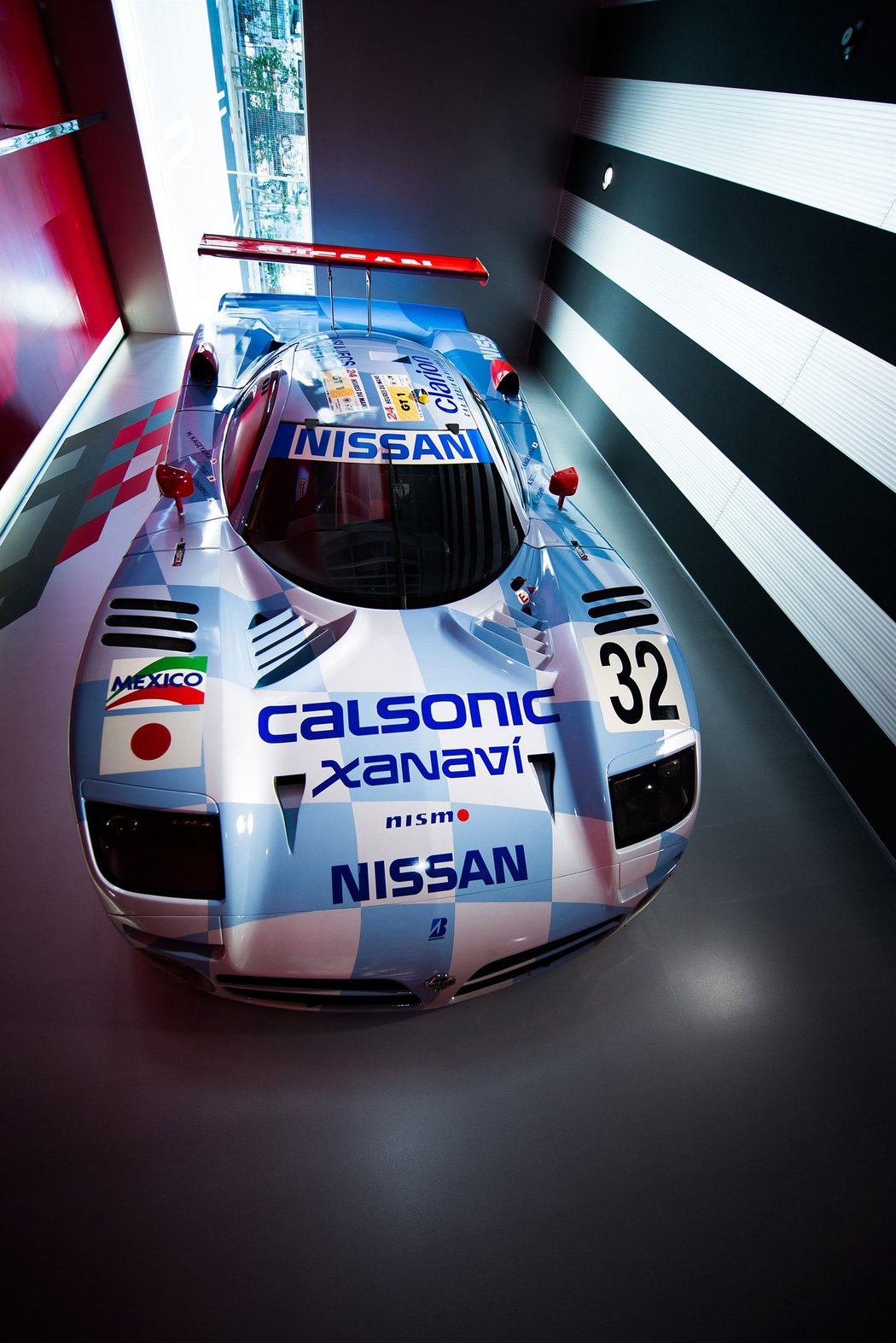 Nissan R390 GT1