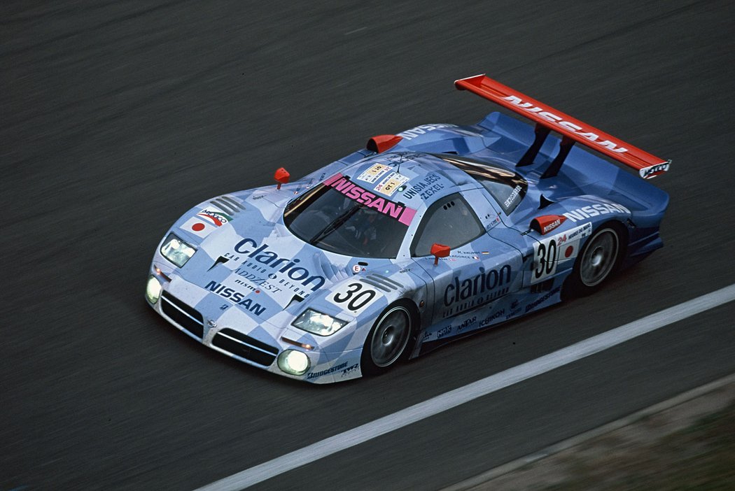 Nissan R390 GT1