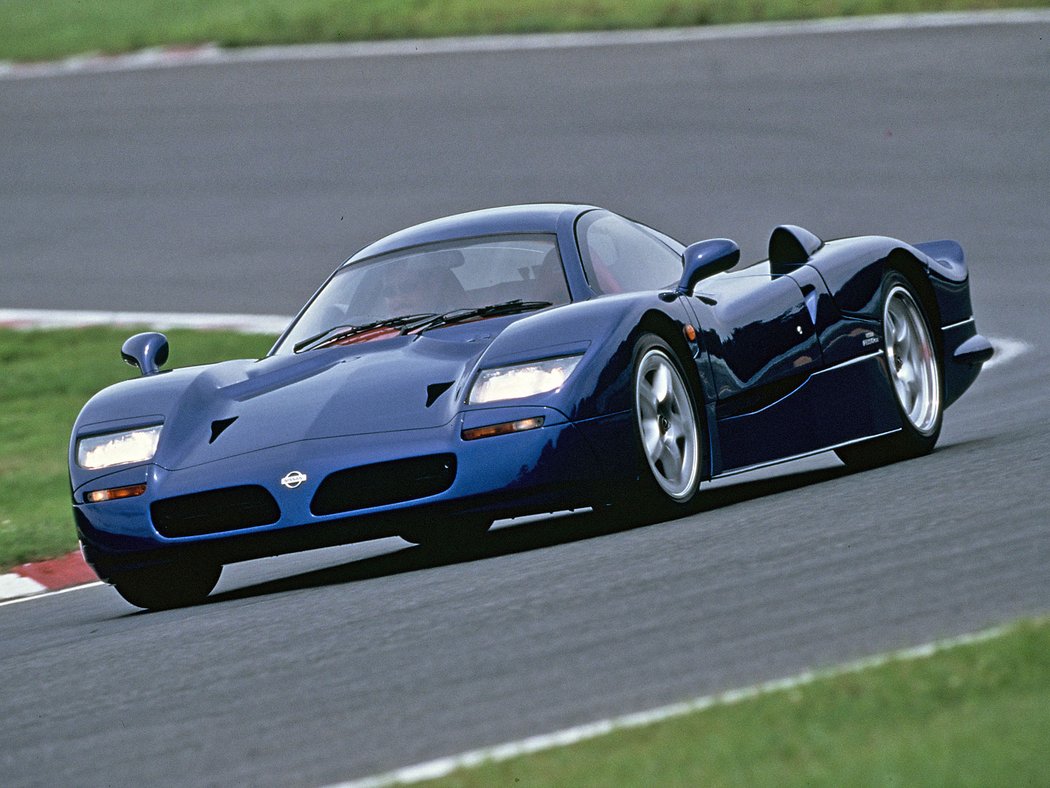 Nissan R390 GT1 - silniční verze