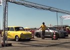 Video: Trabant zesměšní Nissan GT-R