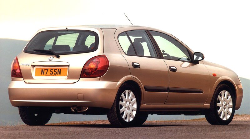 Nissan Almera