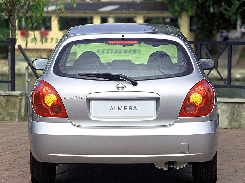 Nissan Almera