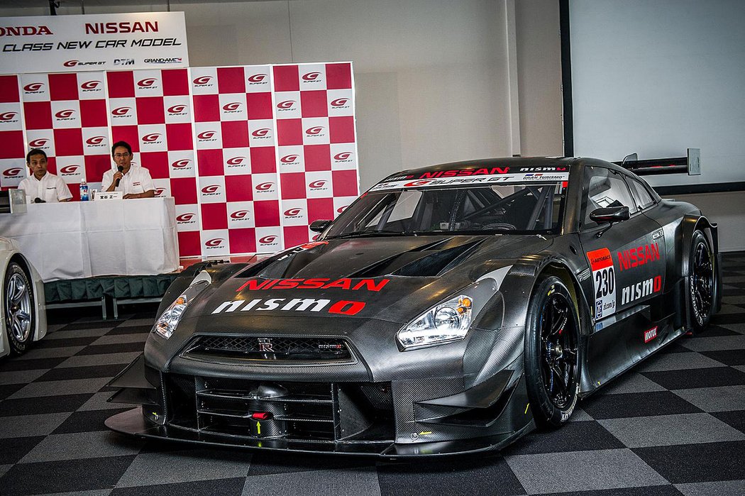 Nissan GT-R