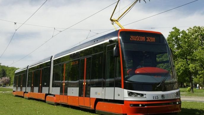 Nízkopodlažní tramvaj ForCity 15T