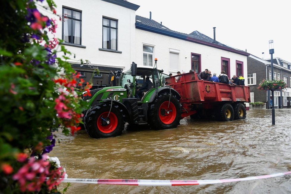 Záplavy po bouřkách v Nizozemí (15.7.2021)