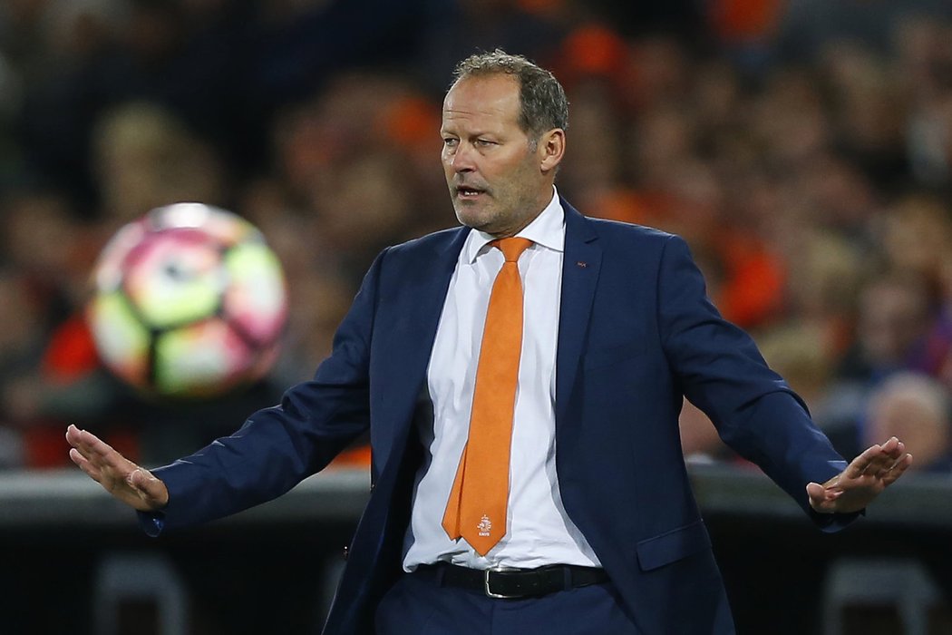 Trenér Danny Blind odnesl výsledky Nizozemska vyhazovem