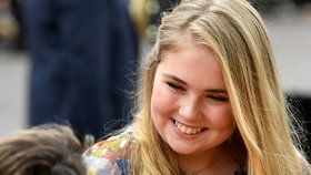 Nizozemská korunní princezna Amalia slaví 18. Dostala řád, obří oslavu zhatil covid