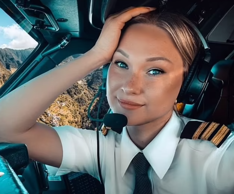 Sexy pilotka (31) brázdí oblohu v obřím boeingu.