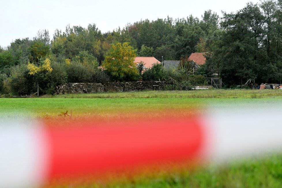 Muž v Nizozemsku držel svou rodinu roky ve sklepě