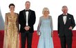 Členové britské královské rodiny na premiéře bondovky To Time To Die.