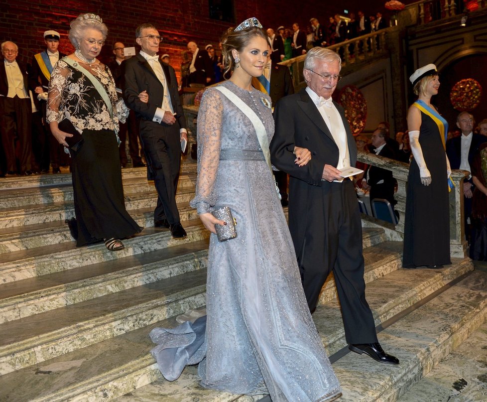 Královská rodina na předávání Nobelových cen.