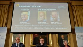 Nobelovu cenu za fyziku dostali tři Američané. Dokázali to, co tvrdil Einstein