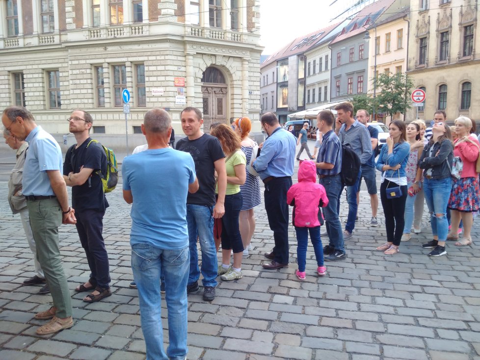 Na prohlídku věže Kostela svatého Jakuba se utvořila fronta zájemců, vstup byl zdarma.