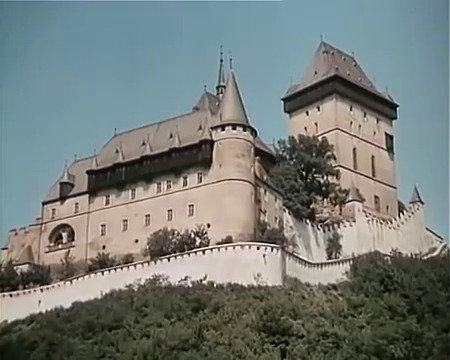 Hrad Karlštejn v hudební komedii Noc na Karlštejně