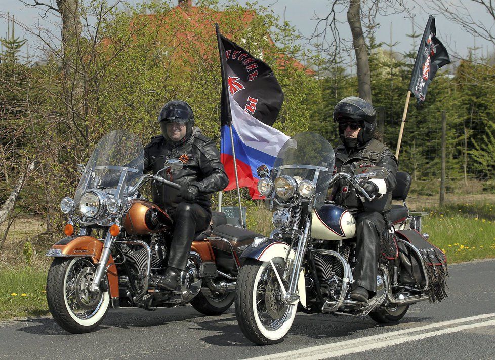 Motorkáře z Putinových Nočních vlků nepustili do Polska. Nepomohly jim ani pasy.