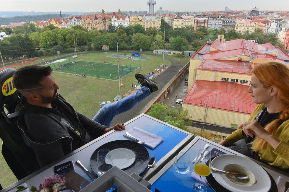 Z jeřábu byl úžasný výhled, Václav z výšky ale neměl žádný respekt