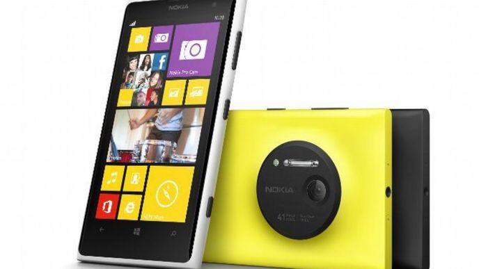 Nokia Lumia 1020 - mobil, který má zachránit finskou značku.