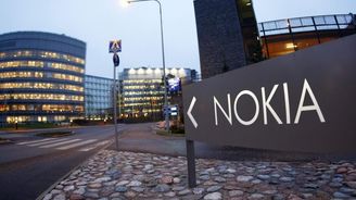 Nokia ořezává náklady, nechá si jen jednu značkovou prodejnu