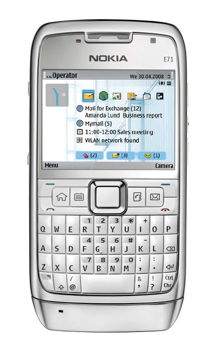  Původní Nokia E71 z roku 2008 byla elegantní kovový smartphone pro manažery.