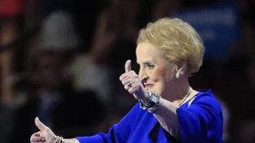 Nominační sjezd demokratů ve Filadelfii: Madeleine Albrightová