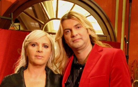 Nora a Braňo Mojsejovi, jedni z nejkontroverznějších slovenských prominentů. Na vlně slávy plují už devět let.