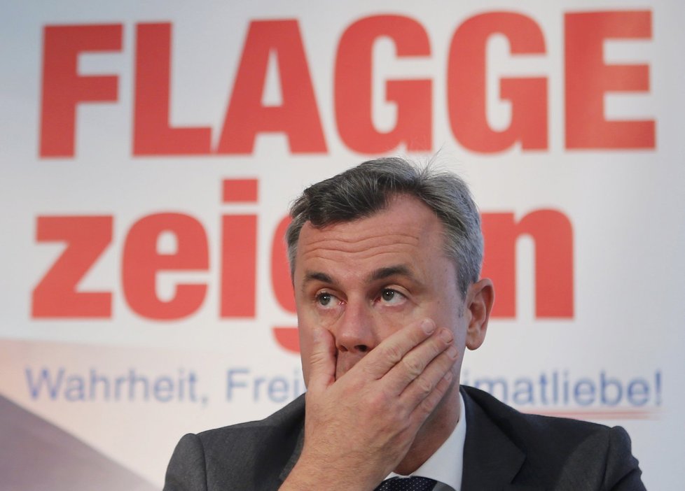 Norbert Hofer prohrál, jeho strana zpochybnila výsledek voleb.