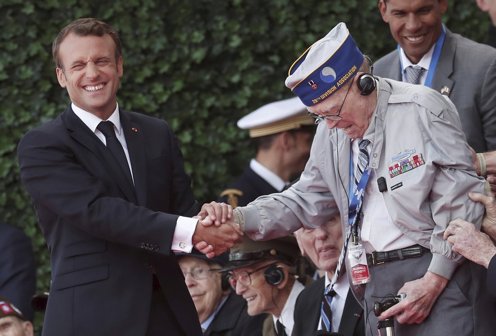 Francouzský prezident Macron na oslavách 75. výročí Dne D, (6.06.2019).