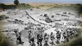 Americké jednotky pochodují nad Omaha Beach poblíž Colleville sur Mer. Bunkr ještě dnes připomíná hrůzy války.