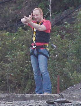 Breivik při rekonstrukci
