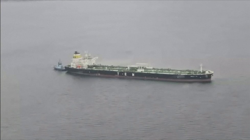 Jak srazit cenu ruské ropy? Nepojišťovat lodě!
