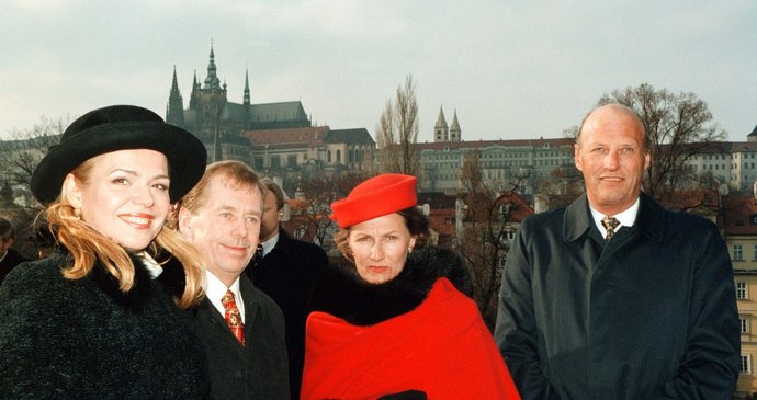 Václav Havel s první dámou Dagmar hostili Haralda V. s královnou Sonjou (18. 3. 1997).