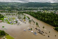 Dozvuky bouře Hans: Norsku se povodně nedaří zkrotit. Zvýšilo výstrahu a zavírá silnice