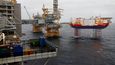 Velká Británie chce rozšířit těžbu ropy a zemního plynu v Severním moři. Ekologové jsou proti.