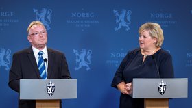 Norsko žije skandálem kolem bývalého ministra za protiimigrační a populistickou Pokrokovou stranu Pera Sandberga, který má poměr s o 30 let mladší íránskou přistěhovalkyní.