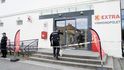 Lukostřelec (37) v supermarktu v norskén Kongsbergu zabil pět lidí.