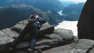 Toulky po Norském království: Souboj s větrem na Kazatelně