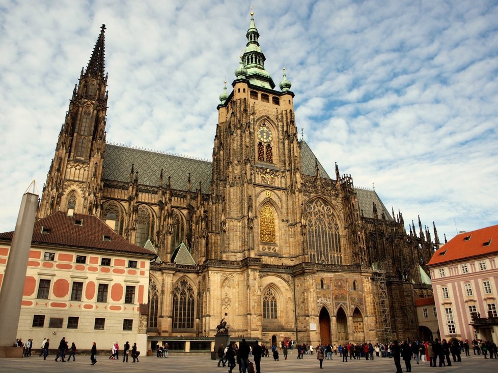 Bude nejkrásnější evropská katedrála dějištěm svatby kancléře Mynáře a Alex?