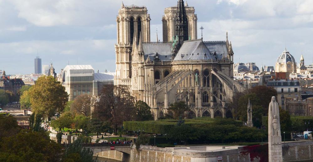 Katedrála Notre-Dame před požárem
