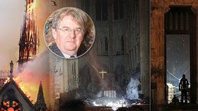 Reportér Robert Hardman jako jeden z prvních přinesl svědectví z vnitřku poničené katedrály Notre-Dame.