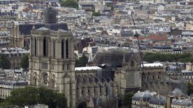 Vyšetřování požáru pařížské Notre-Dame pokračuje i měsíc po události, (14.05.2019).