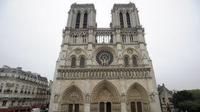 V katedrále V katedrále Notre-Dame se zabil ultrapravicový aktivista