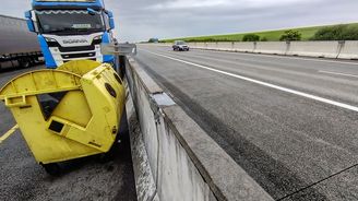 U Velkého Meziříčí je dálnice postavená jako záložní vojenské letiště U Velkého Meziříčí je dálnice postavená jako záložní vojenské letiště