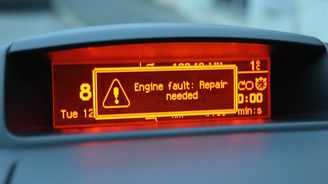 Nouzový režim vozidla je dnes úplně běžný jev. Jak se projevuje a co pro řidiče znamená? Nouzový režim vozidla je dnes úplně běžný jev. Jak se projevuje a co pro řidiče znamená?