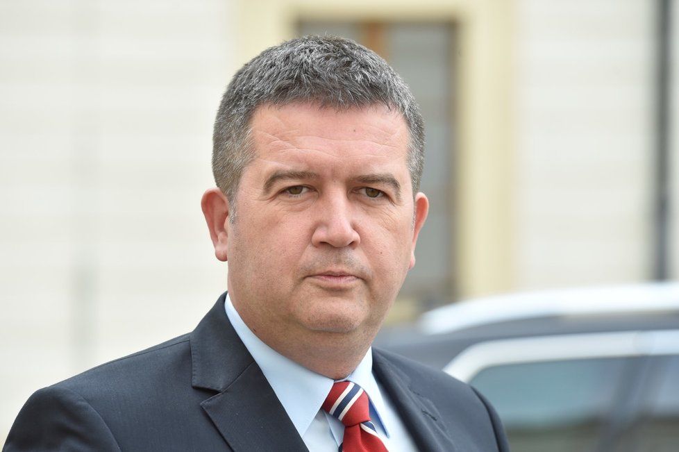 Ministr vnitra Jan Hamáček sdělil základní fakta o nouzovém stavu