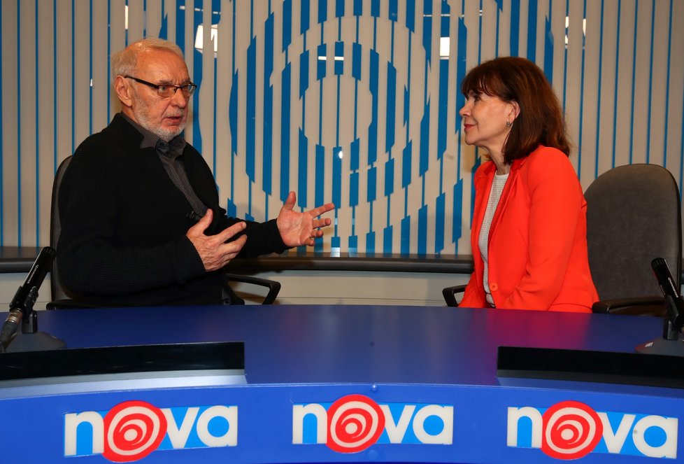 Televize Nova oslavila 30. narozeniny: Merunka a Dolinová.