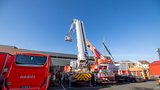 Rok 2023 z pohledu pražských hasičů: 12 tisíc výjezdů, 300 zachráněných životů a hořící koloběžky