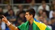 Že by změna občanství? Novak Djokovič s brazilskou vlajkou na exhibici v Rio de Janeiro