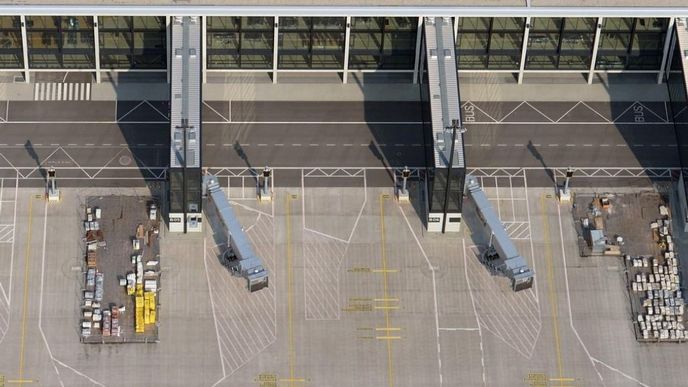 Nové berlínské letiště zatím zeje prázdnotou