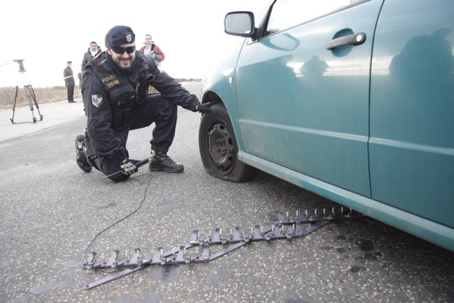 Nové zastavovací pásy Policie ČR